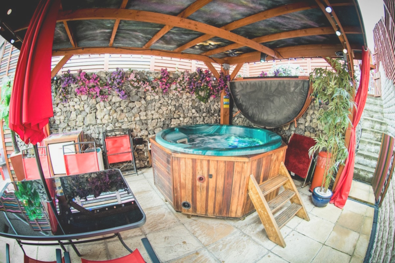 new-hottub-fisheye